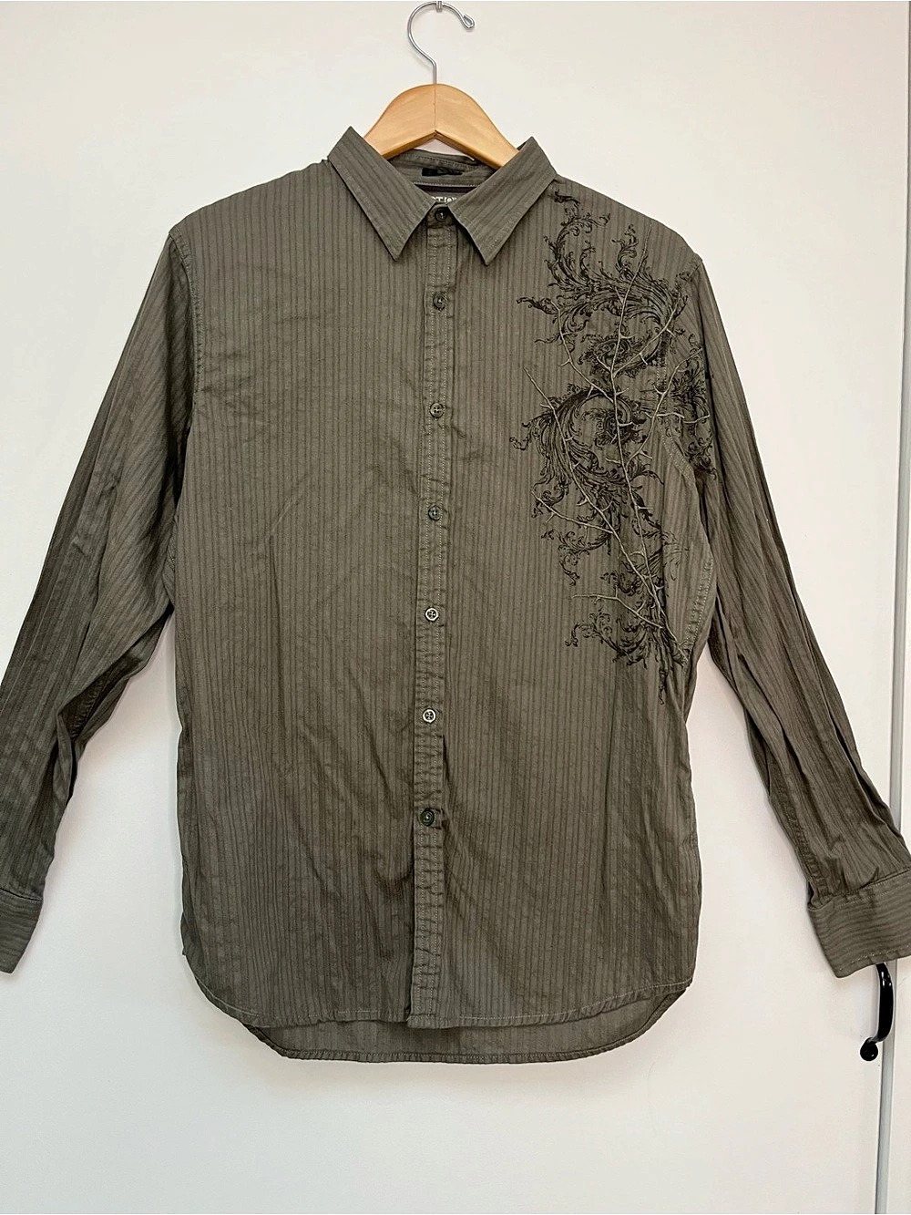 APT. 9 Casual Button Down Shirt in Olive Medium